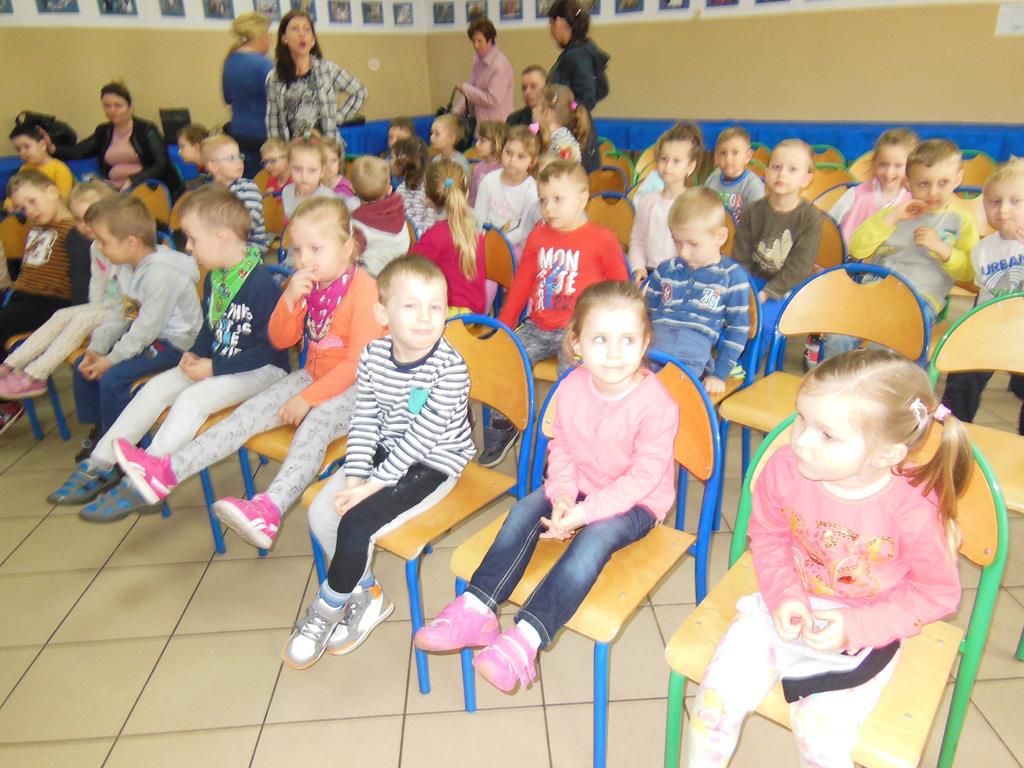 Przedszkolaki w Szkole Podstawowej w Strzałkowie